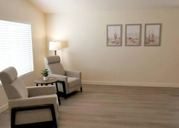 Bright & Fresh Oasis Near Ballpark * Goodyear
