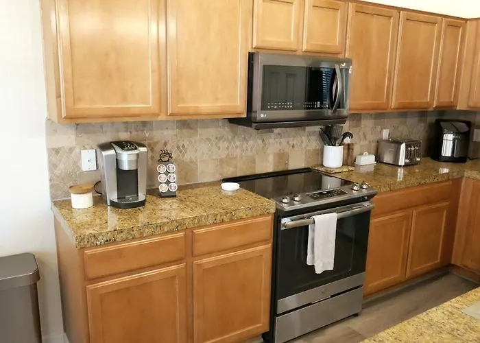 Holiday home Bright & Fresh Oasis Near Ballpark